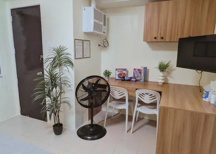 King Bed, Big Kitchen, Fast Wifi, Near Airport Lapu-Lapu City