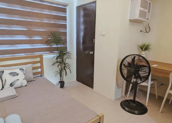 King Bed, Big Kitchen, Fast Wifi, Near Airport Hostel Lapu-Lapu City