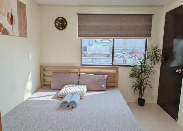 Hostel King Bed, Big Kitchen, Fast Wifi, Near Airport Lapu-Lapu City