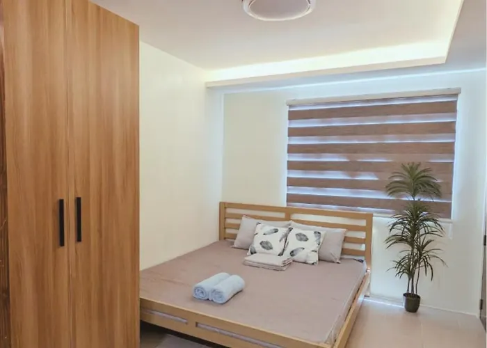 King Bed, Big Kitchen, Fast Wifi, Near Airport Lapu-Lapu City