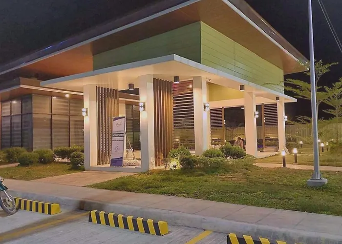 King Bed, Big Kitchen, Fast Wifi, Near Airport * Lapu-Lapu City