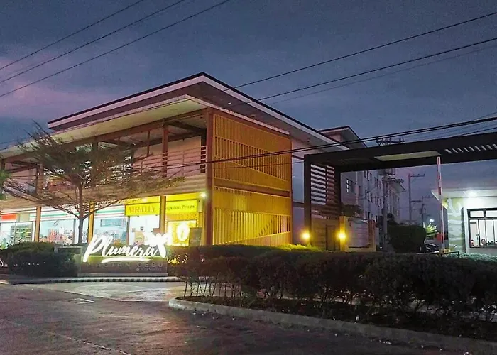 Hostel King Bed, Big Kitchen, Fast Wifi, Near Airport