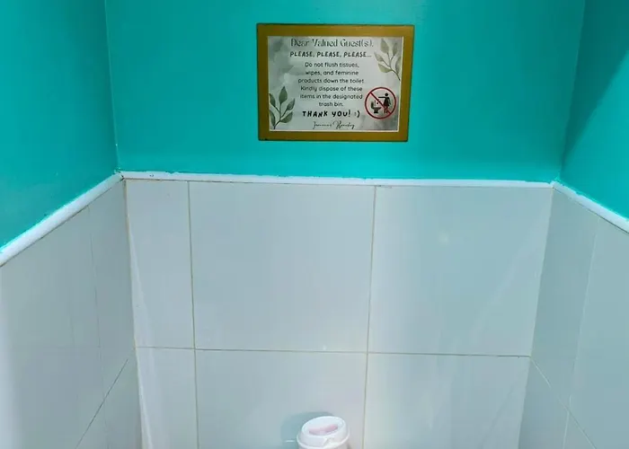 Hostel King Bed, Big Kitchen, Fast Wifi, Near Airport
