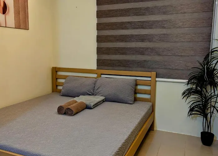 King Bed, Big Kitchen, Fast Wifi, Near Airport Hostel Lapu-Lapu City