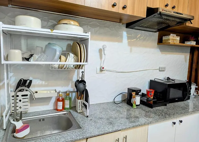 King Bed, Big Kitchen, Fast Wifi, Near Airport * Lapu-Lapu City
